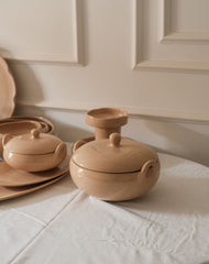 Wavy Pot