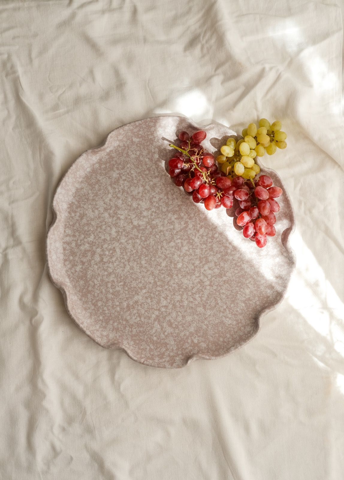 Rounded Platter in Grey