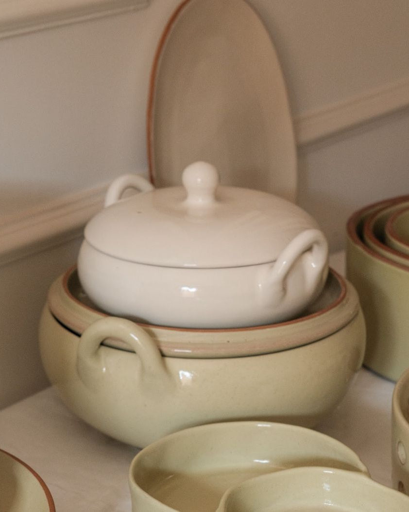 Wavy Pot