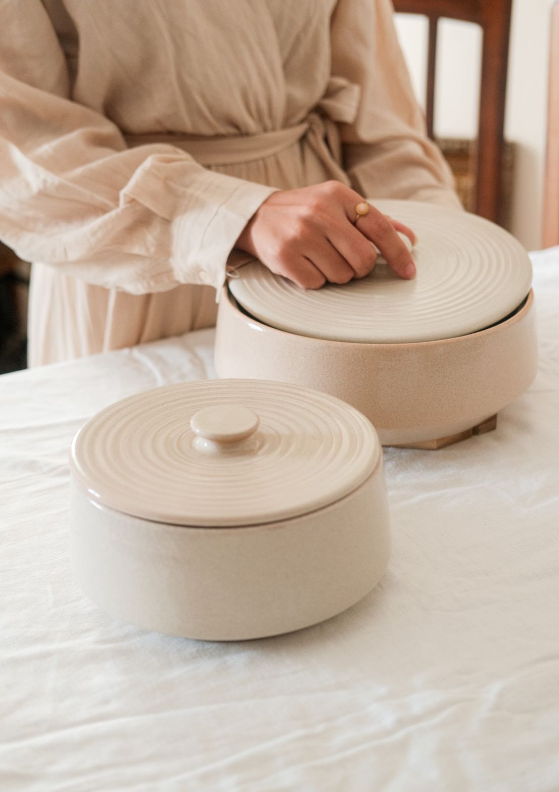 Notch Pot in Off White